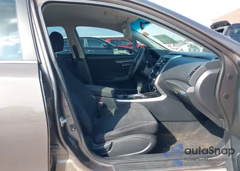 2014 Nissan Altima 2.5 S z USA, uszkodzony, nr VIN 1N4AL3AP4EN382770